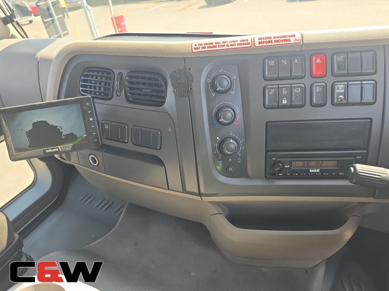Vehicle image 28